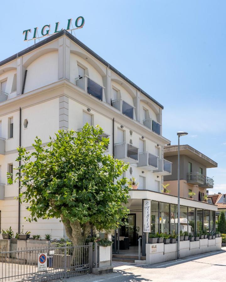Hotel Tiglio ริมินี ภายนอก รูปภาพ