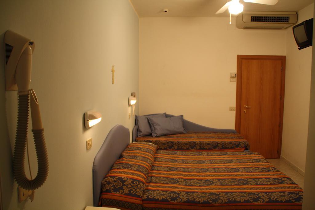 Hotel Tiglio ริมินี ห้อง รูปภาพ