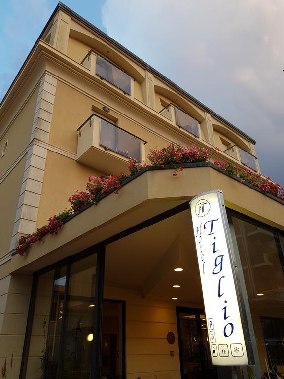 Hotel Tiglio ริมินี ภายนอก รูปภาพ