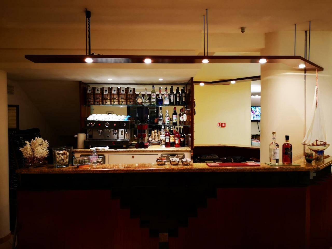 Hotel Tiglio ริมินี ภายนอก รูปภาพ