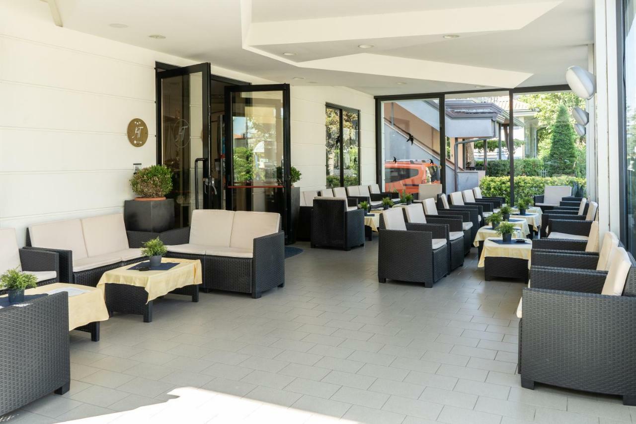 Hotel Tiglio ริมินี ภายนอก รูปภาพ