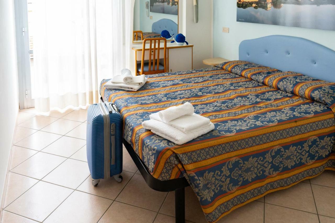 Hotel Tiglio ริมินี ภายนอก รูปภาพ