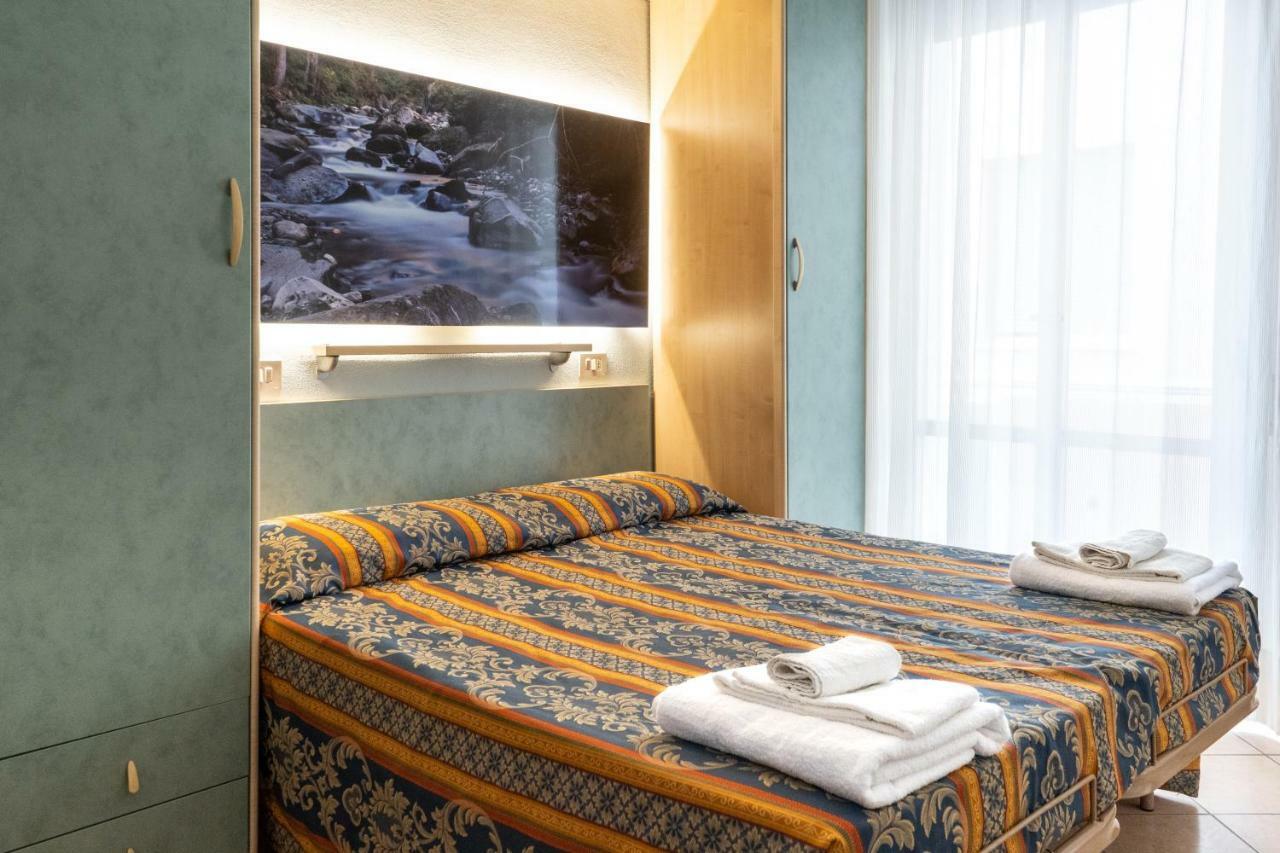 Hotel Tiglio ริมินี ภายนอก รูปภาพ